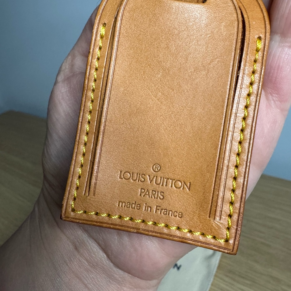 Louis Vuitton luggage tag - Picture 3 of 15